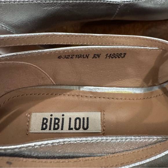 Anthropologie Bibi Lou Cardiff Twist-Strap Leather Mary Jane Heels Silver Sz 40 - Picture 4 of 12
